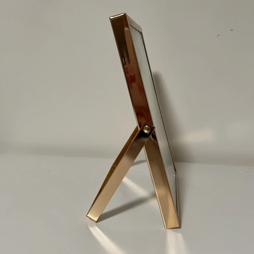 Gold Frame - Picture 3 of 5